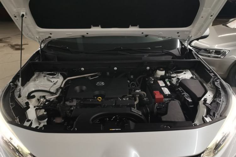 Used Toyota Wildlander 2021 2.0L CVT Two-Wheel Drive Luxury Edition Engine Bay