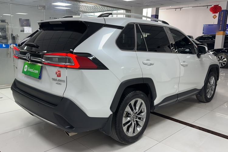 Used Toyota Wildlander 2021 2.0L CVT 4x4 Luxury Edition Exterior 2