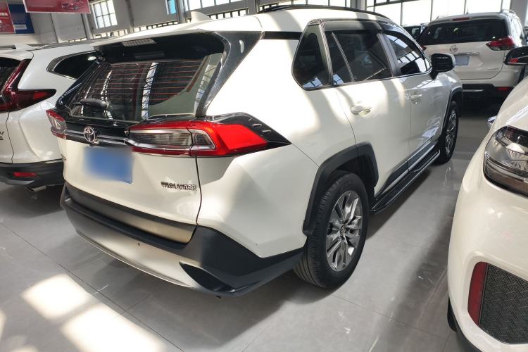 Used Toyota Wildlander 2021 2.0L CVT Two-Wheel Drive Luxury Edition Exterior 3