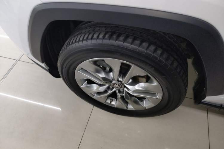 Used Toyota Wildlander 2021 Dual-Engine 2.5L E-CVT Two-Wheel Drive Luxury Edition Exterior 4