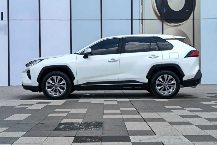 Used Toyota Wildlander 2021 2.0L CVT Two-Wheel Drive Luxury Edition Exterior 6
