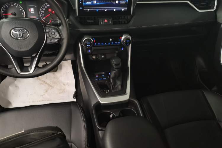 Used Toyota Wildlander 2021 2.0L CVT Two-Wheel Drive Luxury Edition Gear Lever