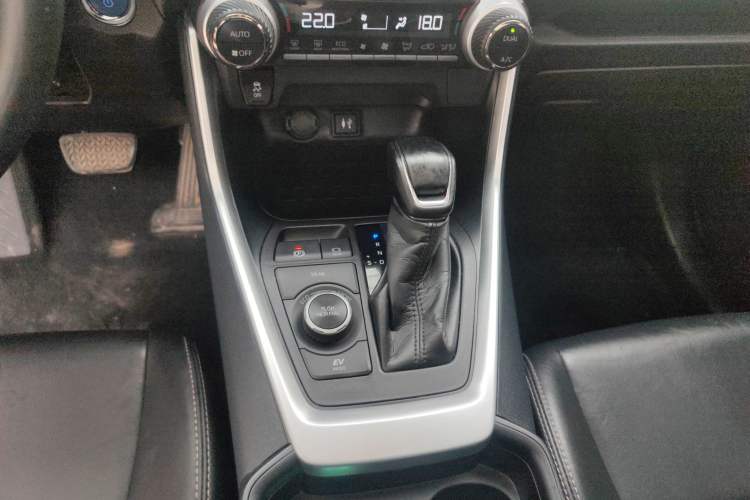 Used Toyota Wildlander 2021 Dual-Motor 2.5L E-CVT Four-Wheel Drive Luxury Edition Gear Lever