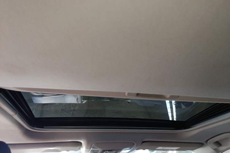 Used Toyota Wildlander 2021 Dual-Motor 2.5L E-CVT Four-Wheel Drive Luxury Edition Headliner