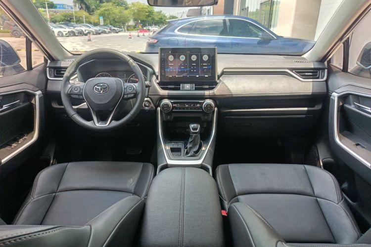 Used Toyota Wildlander 2021 2.0L CVT Two-Wheel Drive Luxury Edition Interior 11