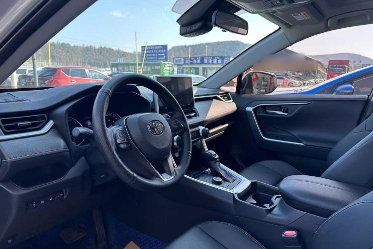 Used Toyota Wildlander 2021 Dual-Motor 2.5L E-CVT Four-Wheel Drive Luxury Edition Interior 2