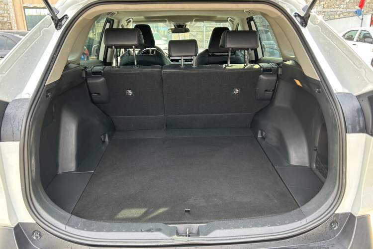 Used Toyota Wildlander 2021 2.0L CVT 4x4 Luxury Edition Interior 2