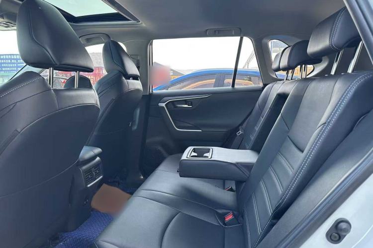 Used Toyota Wildlander 2021 Dual-Motor 2.5L E-CVT Four-Wheel Drive Luxury Edition Interior 3