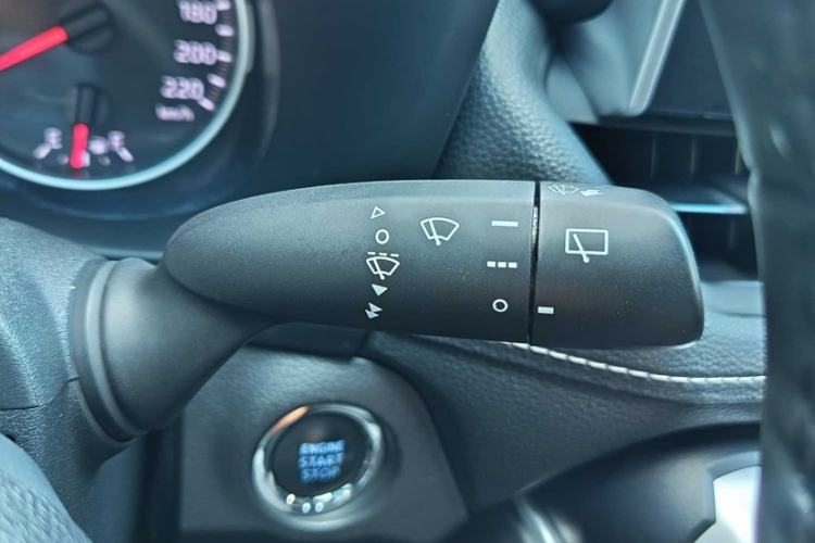 Used Toyota Wildlander 2021 2.0L CVT Two-Wheel Drive Luxury Edition Interior 7