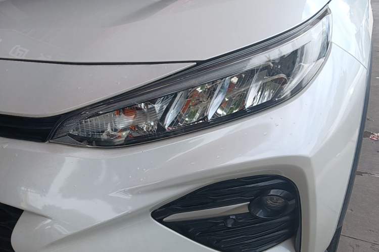 Used Toyota Wildlander 2021 2.0L CVT Two-Wheel Drive Luxury Edition Left Front Headlight