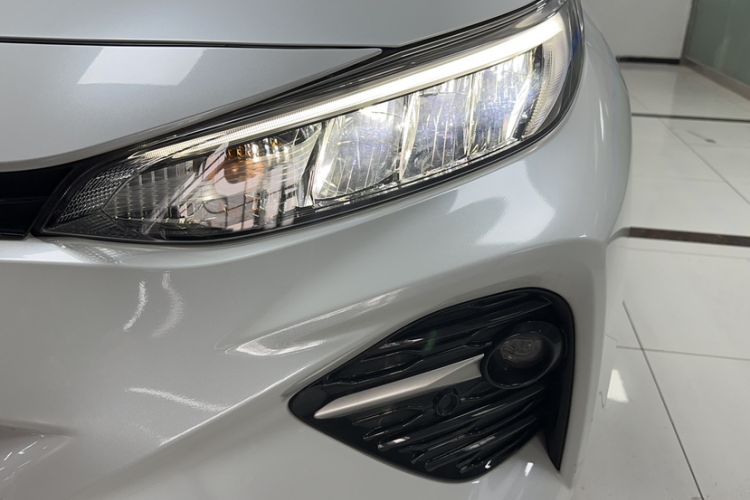 Used Toyota Wildlander 2021 2.0L CVT 4x4 Luxury Edition Left Front Headlight