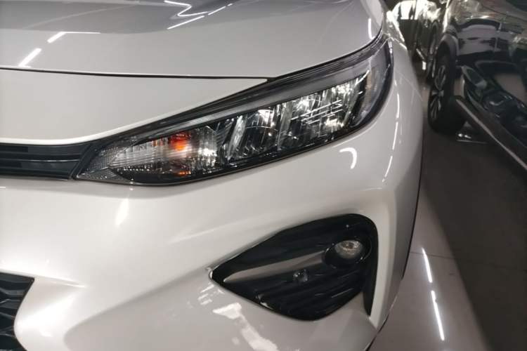 Used Toyota Wildlander 2021 2.0L CVT Two-Wheel Drive Luxury Edition Left Front Headlight