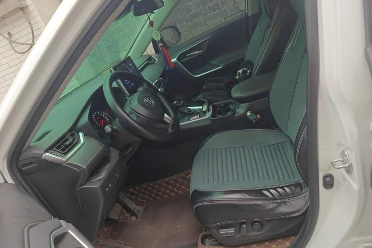 Used Toyota Wildlander 2021 2.0L CVT Two-Wheel Drive Luxury Edition Left Front Seat