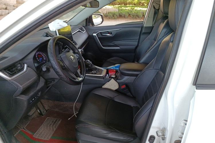 Used Toyota Wildlander 2021 Dual-Motor 2.5L E-CVT Four-Wheel Drive Luxury Edition Left Front Seat