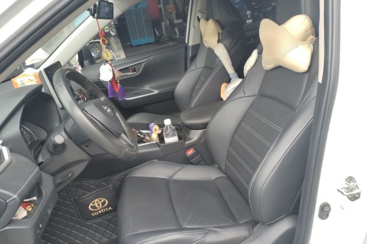 Used Toyota Wildlander 2021 2.0L CVT Two-Wheel Drive Luxury Edition Left Front Seat