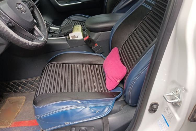 Used Toyota Wildlander 2021 2.0L CVT 4x4 Luxury Edition Left Front Seat