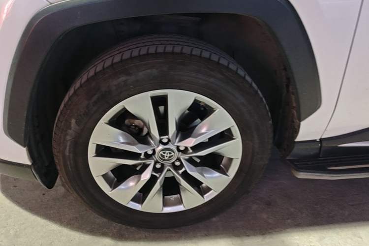 Used Toyota Wildlander 2021 2.0L CVT Two-Wheel Drive Luxury Edition Left Front Wheel Hub