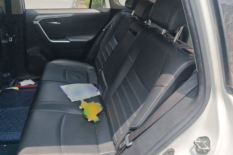 Used Toyota Wildlander 2021 2.0L CVT Two-Wheel Drive Luxury Edition Left Rear Seat