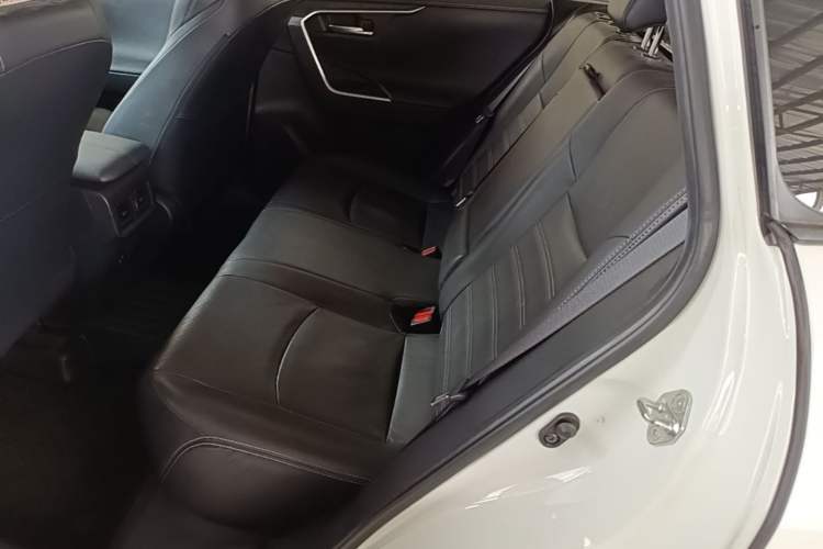 Used Toyota Wildlander 2021 2.0L CVT 4x4 Luxury Edition Left Rear Seat