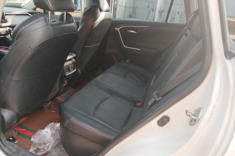 Used Toyota Wildlander 2021 Dual-Motor 2.5L E-CVT Four-Wheel Drive Luxury Edition Left Rear Seat
