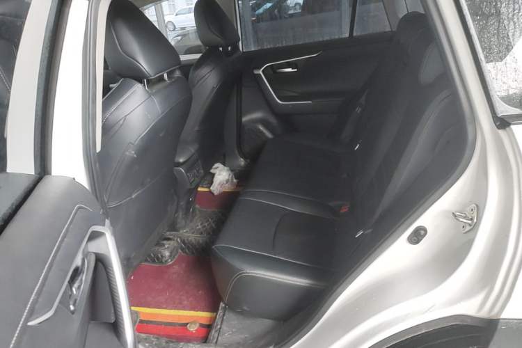 Used Toyota Wildlander 2021 2.0L CVT 4x4 Luxury Edition Left Rear Seat