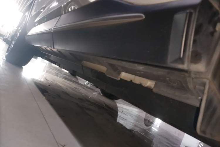 Used Toyota Wildlander 2021 2.0L CVT Two-Wheel Drive Luxury Edition Left Side Sill