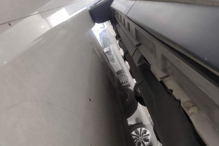 Used Toyota Wildlander 2021 2.0L CVT Two-Wheel Drive Luxury Edition Left Side Sill