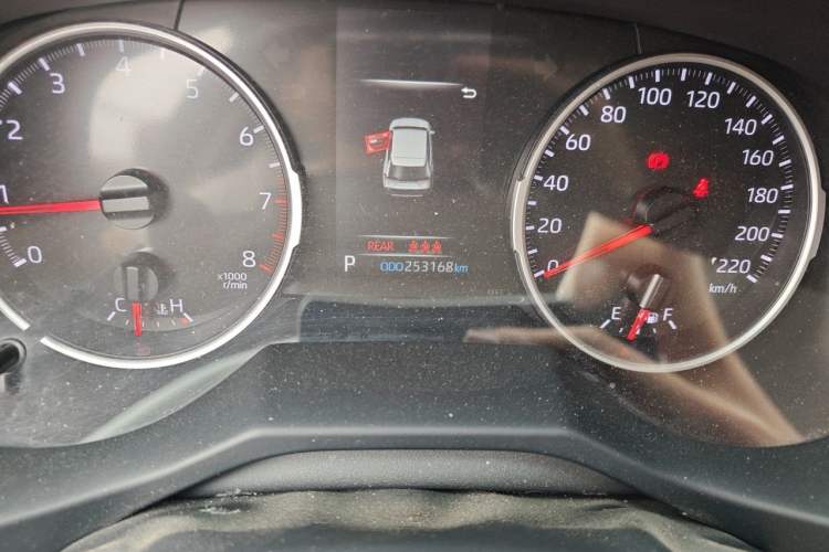 Used Toyota Wildlander 2021 2.0L CVT Two-Wheel Drive Luxury Edition Odometer Close Up
