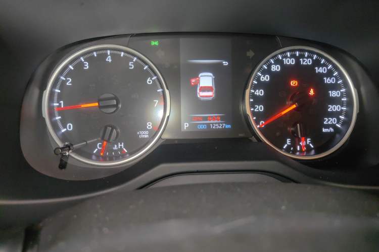 Used Toyota Wildlander 2021 2.0L CVT 4x4 Luxury Edition Odometer Close Up