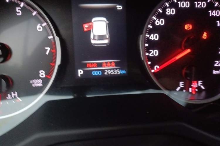 Used Toyota Wildlander 2021 2.0L CVT Two-Wheel Drive Luxury Edition Odometer Close Up