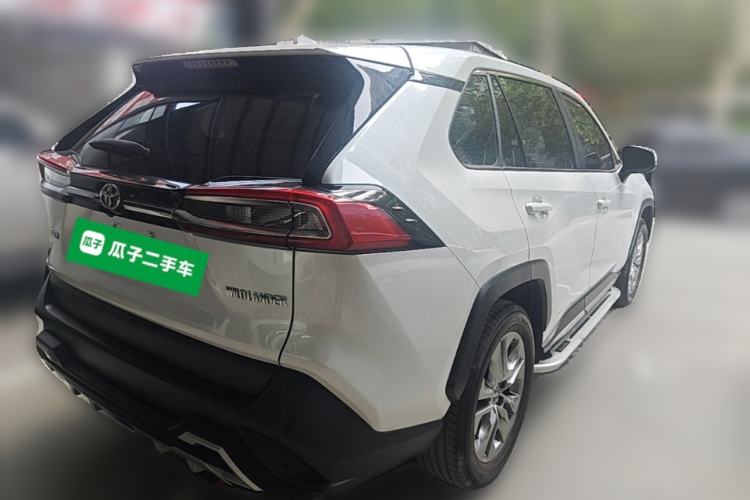 Used Toyota Wildlander 2021 2.0L CVT Two-Wheel Drive Luxury Edition Rear Right 45 Deg