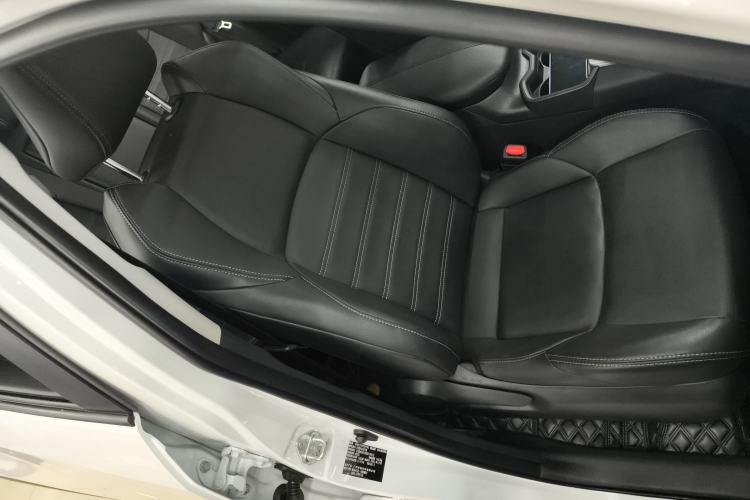 Used Toyota Wildlander 2021 2.0L CVT Two-Wheel Drive Luxury Edition Right Front Seat