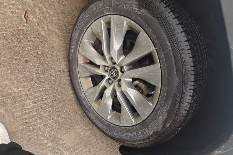 Used Toyota Wildlander 2021 2.0L CVT Two-Wheel Drive Luxury Edition Right Front Wheel Hub