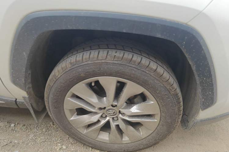 Used Toyota Wildlander 2021 2.0L CVT Two-Wheel Drive Luxury Edition Right Front Wheel Hub