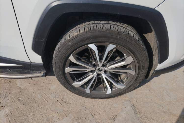 Used Toyota Wildlander 2021 Dual-Motor 2.5L E-CVT Four-Wheel Drive Luxury Edition Right Front Wheel Hub