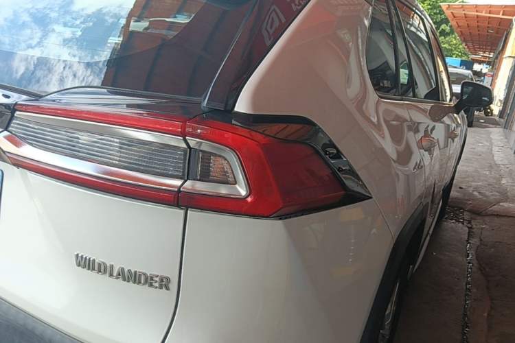 Used Toyota Wildlander 2021 2.0L CVT Two-Wheel Drive Luxury Edition Right Rear Taillight