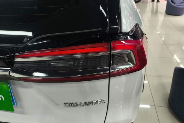 Used Toyota Wildlander 2021 2.0L CVT Two-Wheel Drive Luxury Edition Right Rear Taillight