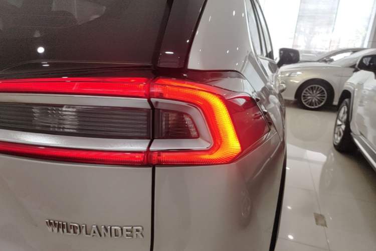 Used Toyota Wildlander 2021 2.0L CVT Two-Wheel Drive Luxury Edition Right Rear Taillight