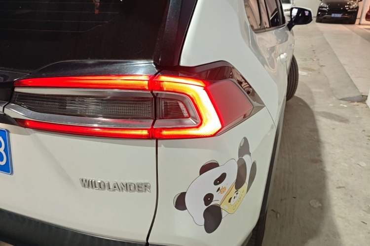 Used Toyota Wildlander 2021 2.0L CVT Two-Wheel Drive Luxury Edition Right Rear Taillight