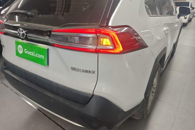 Used Toyota Wildlander 2021 2.0L CVT Two-Wheel Drive Luxury Edition Right Rear Taillight