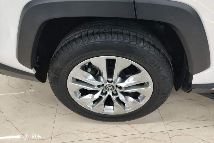 Used Toyota Wildlander 2021 2.0L CVT Two-Wheel Drive Luxury Edition Right Rear Wheel Hub