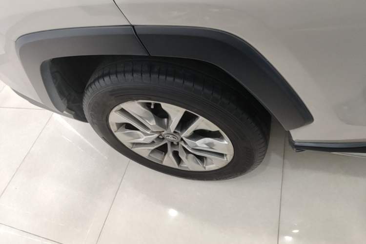 Used Toyota Wildlander 2021 2.0L CVT Two-Wheel Drive Luxury Edition Right Rear Wheel Hub