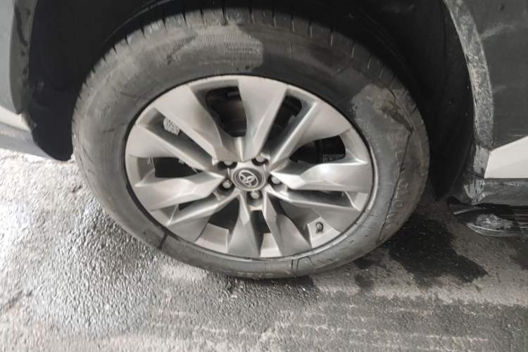 Used Toyota Wildlander 2021 2.0L CVT 4x4 Luxury Edition Right Rear Wheel Hub