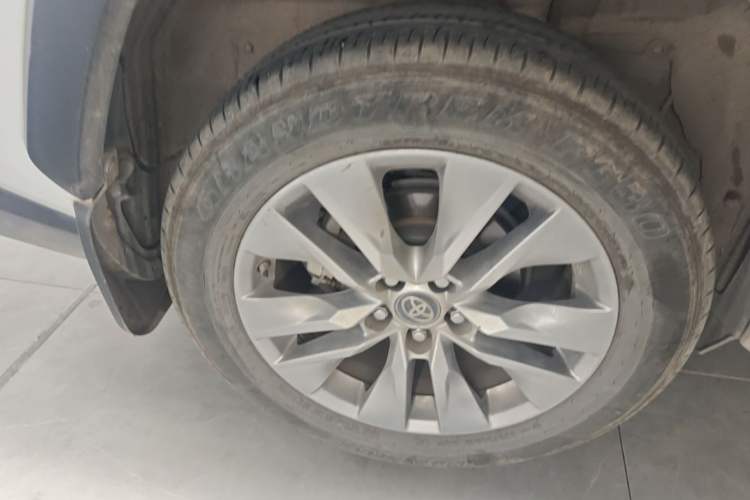 Used Toyota Wildlander 2021 2.0L CVT Two-Wheel Drive Luxury Edition Right Rear Wheel Hub