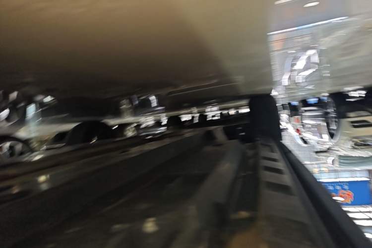 Used Toyota Wildlander 2021 2.0L CVT Two-Wheel Drive Luxury Edition Right Side Sill