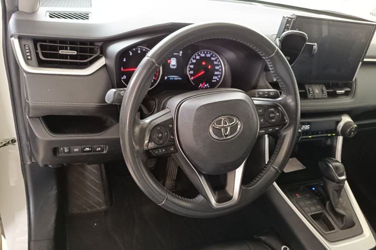 Used Toyota Wildlander 2021 2.0L CVT 4x4 Luxury Edition Steering Wheel