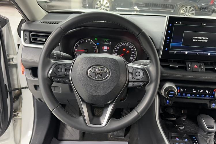 Used Toyota Wildlander 2021 2.0L CVT 4x4 Luxury Edition Steering Wheel