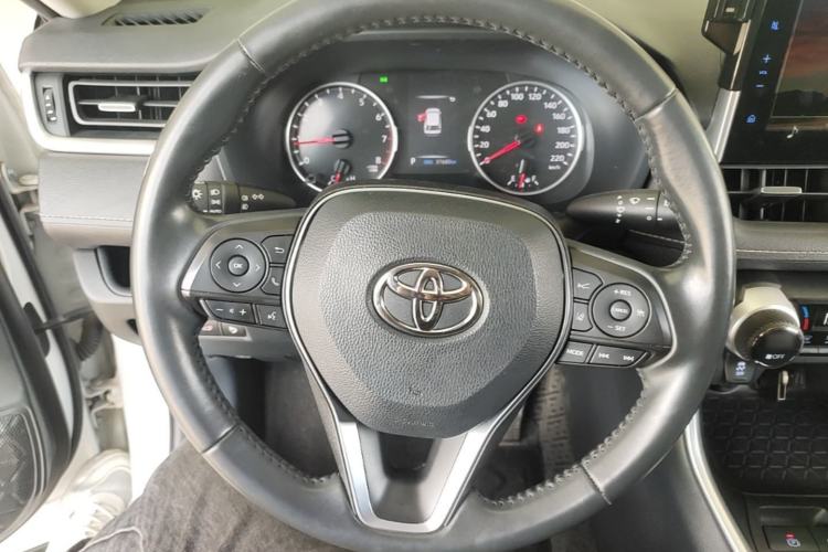 Used Toyota Wildlander 2021 2.0L CVT 4x4 Luxury Edition Steering Wheel