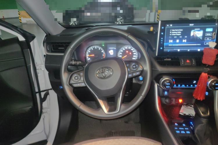 Used Toyota Wildlander 2021 2.0L CVT 4x4 Luxury Edition Steering Wheel