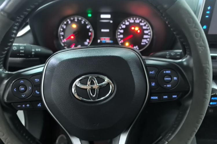 Used Toyota Wildlander 2021 2.0L CVT 4x4 Luxury Edition Steering Wheel